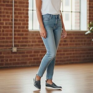 Everlane leather loafers